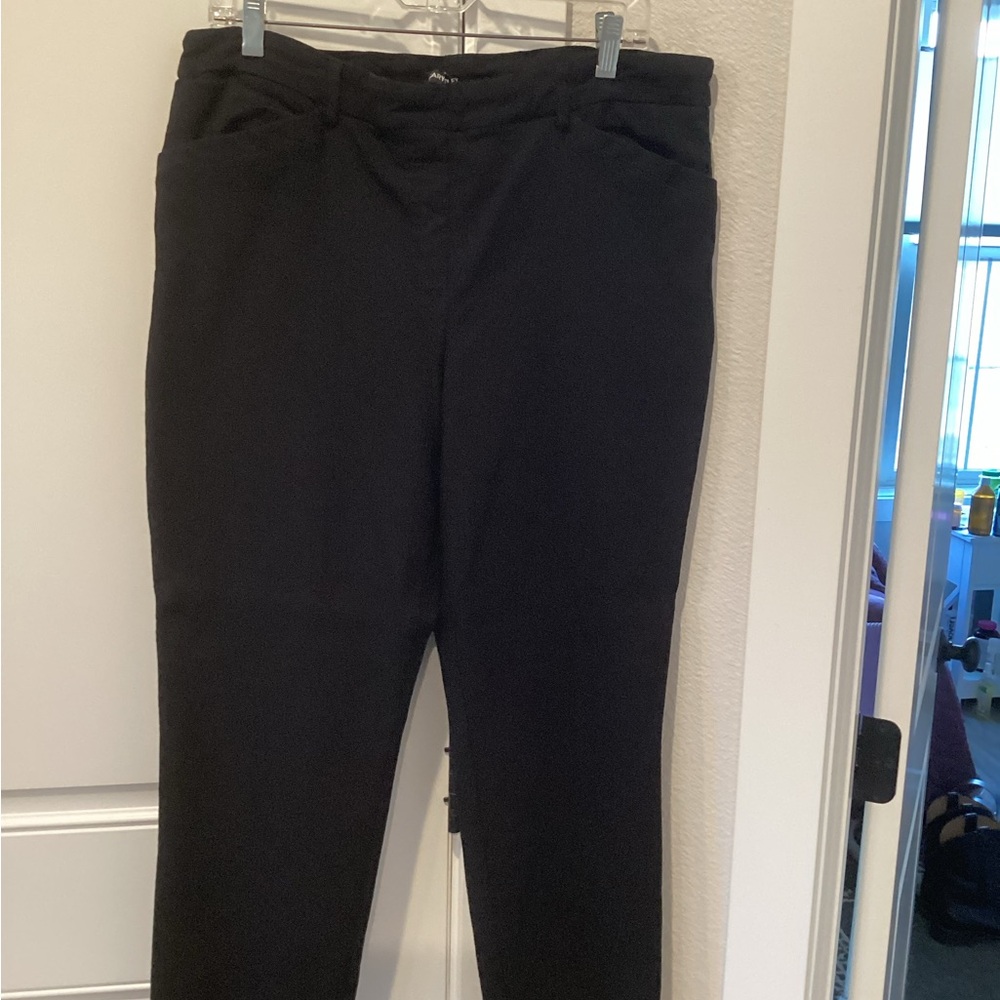 Women's Black Jeans